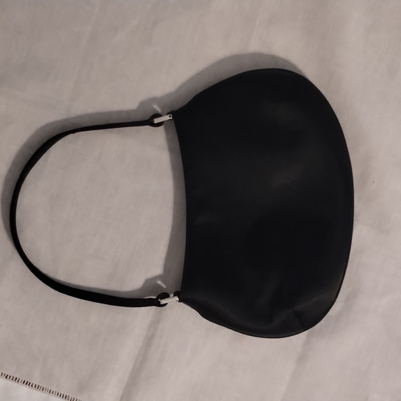 Source Unknown Handbags - VINTAGE BLACK PURSE,SHORT HANDLE, LONG ALSO. SNAP CLOSURE.LINED.SMALL POCKET.